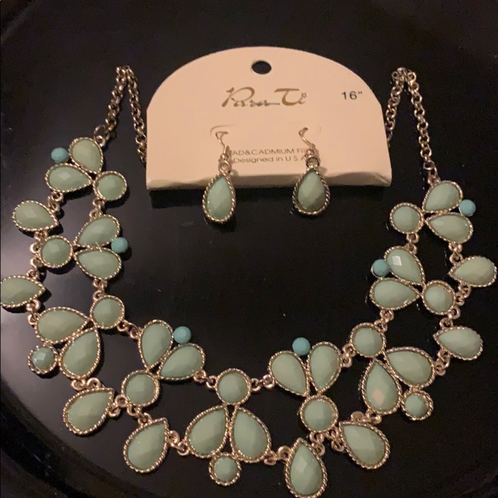 Necklace and earrings set